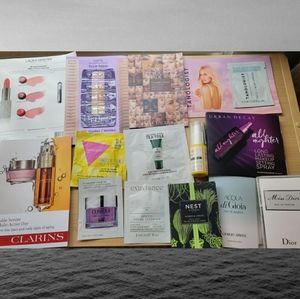 Ulta Sampler Bundle - 14 Pieces